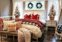 Pretty Christmas Decoration Ideas For Your Bedroom 30