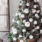 Rustic Farmhouse Christmas Decoration Ideas 11