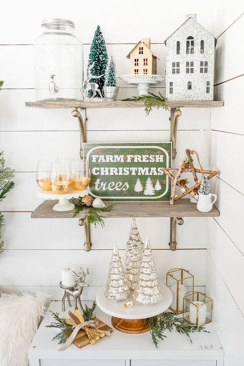 50 Rustic Farmhouse Christmas Decoration Ideas - HOMYSTYLE