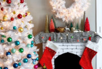 Smart Fireplace Christmas Decoration Ideas 20