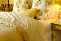 Delightful Yellow Bedroom Decoration And Design Ideas 13