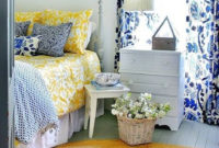 Delightful Yellow Bedroom Decoration And Design Ideas 33