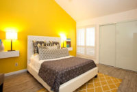 Delightful Yellow Bedroom Decoration And Design Ideas 34