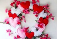 Wonderful DIY Valentines Wreath Decor Ides 01