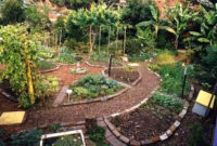 Best DIY Garden Path Designs You Can Bulid To Complete Your Gardens 12
