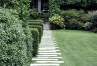 Best DIY Garden Path Designs You Can Bulid To Complete Your Gardens 17