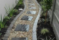 Best DIY Garden Path Designs You Can Bulid To Complete Your Gardens 31