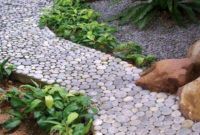 Best DIY Garden Path Designs You Can Bulid To Complete Your Gardens 32