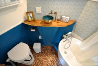 Cool Tiny House Bathroom Remodel Design Ideas 03