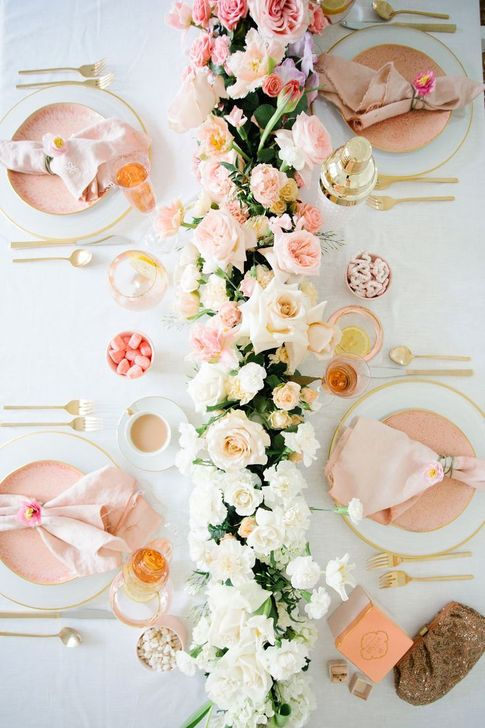 Elegant Table Settings Ideas For Valentines Day 43
