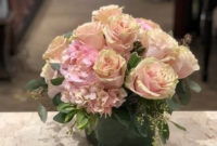 Stunning Valentine Floral Arrangements Ideas 37