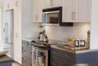 Affordable Farmhouse Kitchen Cabinets Ideas 30