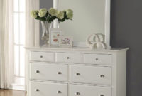 Classy Bedroom Dressers Ideas With Mirror 38