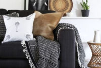 Cozy Black And White Living Room Design Ideas 10