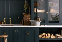 Elegant Navy Kitchen Cabinets For Decorating Your Kitchen 06