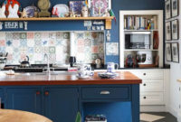 Elegant Navy Kitchen Cabinets For Decorating Your Kitchen 08