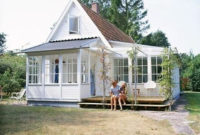 Marvelous Cottage House Exterior Design Ideas 07