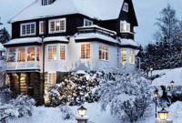 Marvelous Cottage House Exterior Design Ideas 26