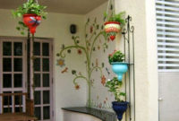 Beautiful Hanging Planter Ideas For Outdoor 36