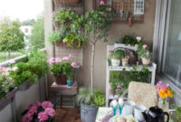 Impressive Balcony Garden Design Ideas 11