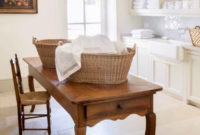 Innovative Laundry Room Design With French Country Style 29