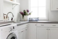 Innovative Laundry Room Design With French Country Style 32