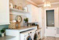 Innovative Laundry Room Design With French Country Style 42