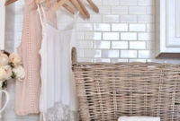 Innovative Laundry Room Design With French Country Style 46