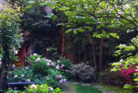 Romantic Backyard Garden Ideas You Should Try 05