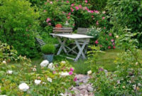 Romantic Backyard Garden Ideas You Should Try 17