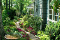 Romantic Backyard Garden Ideas You Should Try 37