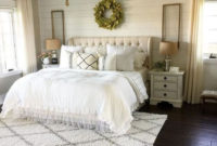 Charming Bedroom Furniture Ideas To Get Farmhouse Vibes 07