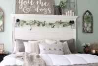 Charming Bedroom Furniture Ideas To Get Farmhouse Vibes 09