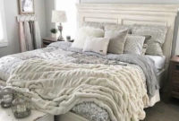 Charming Bedroom Furniture Ideas To Get Farmhouse Vibes 15