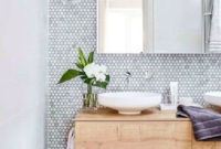 Elegant Wood Decor Ideas For Your Bathroom Design 03