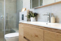 Elegant Wood Decor Ideas For Your Bathroom Design 09