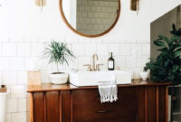 Elegant Wood Decor Ideas For Your Bathroom Design 36