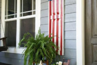 Super Patriotic Porch Independence Day Decoraion Ideas 06