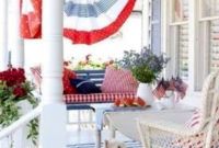 Super Patriotic Porch Independence Day Decoraion Ideas 43