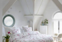 Comfy Attic Bedroom Design And Decoration Ideas 07