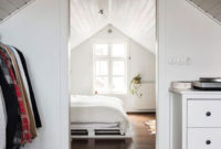 Comfy Attic Bedroom Design And Decoration Ideas 16