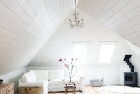 Comfy Attic Bedroom Design And Decoration Ideas 21