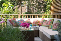 Impressive Seating Area In The Garden For Decoration 29