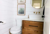 Inspiring Bathroom Decoration Ideas With Farmhouse Style 19
