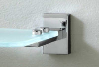 Perfect Glass Shelves Ideas For Bathroom Design 13