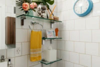 Perfect Glass Shelves Ideas For Bathroom Design 15
