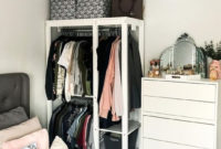 Elegant Wardrobe Design Ideas For Your Small Bedroom 31