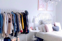 Elegant Wardrobe Design Ideas For Your Small Bedroom 40