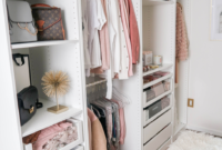 Elegant Wardrobe Design Ideas For Your Small Bedroom 43