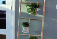 Inspiring DIY Vertical Plant Hanger Ideas For Your Home 22